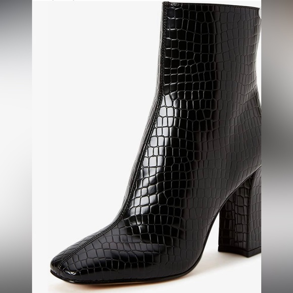 🌸 Katy Perry Women's The Luvlie Bootie Ankle Boot - Picture 2 of 5